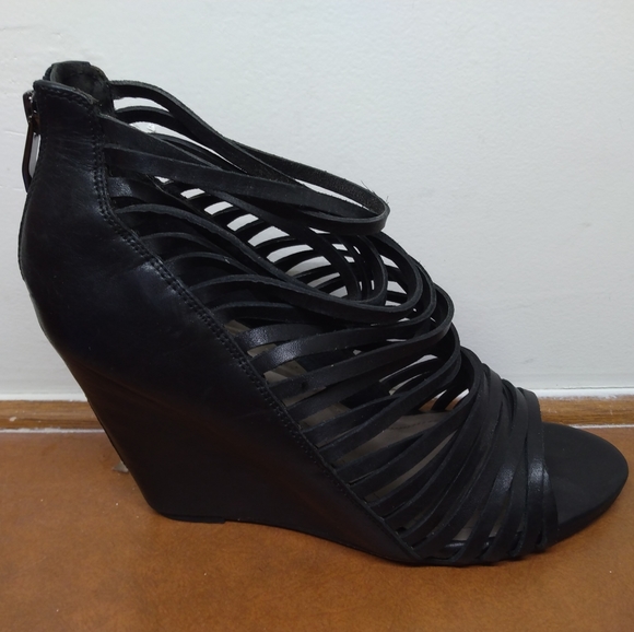 Vince Camuto Zeplin Wedges Black Women's Size 9.5M - Picture 7 of 10